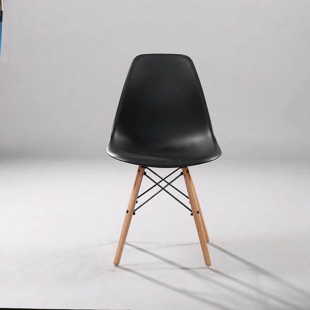 Cozzy Minimalist Commercial Cafe Chair